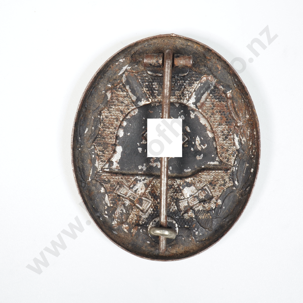 WWII German Black Wound Badge - Black Image 1++