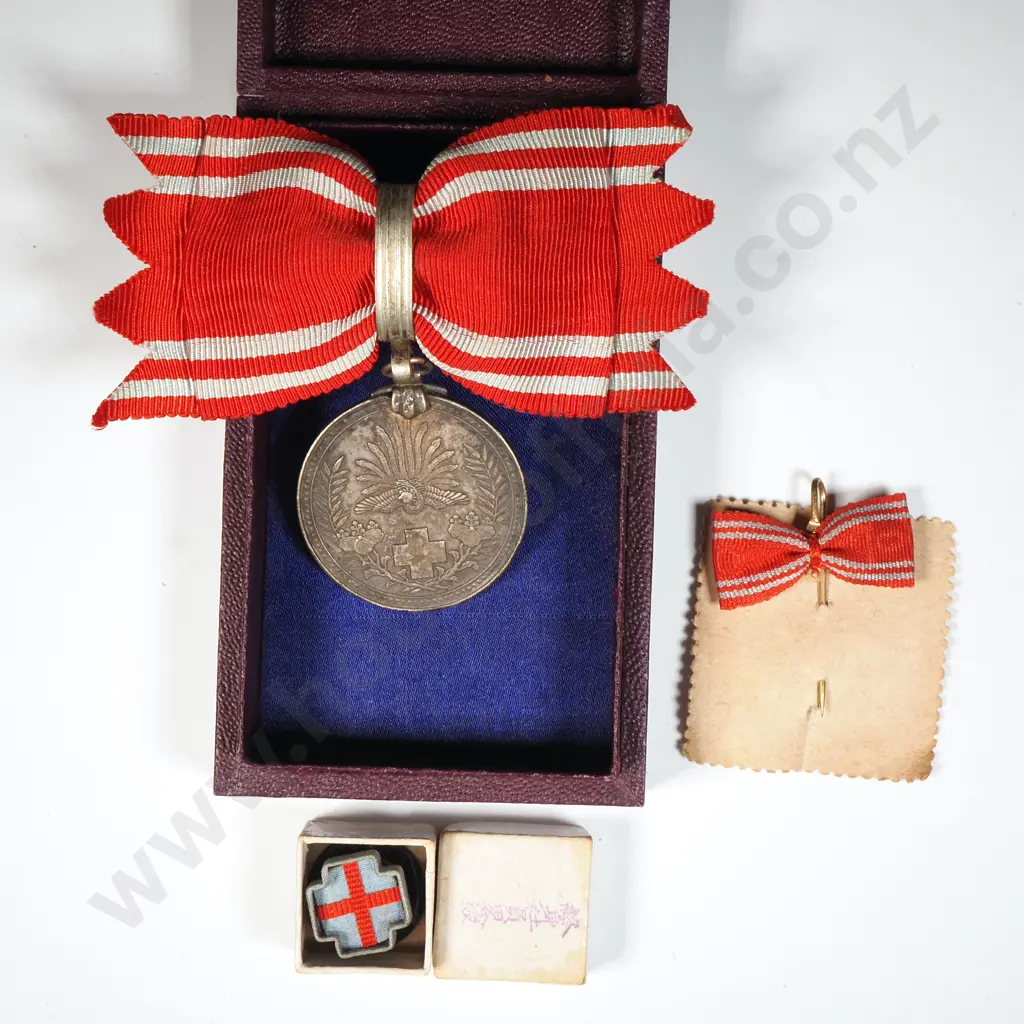 WW2 Imperial Japanese Ladies Mounted Red Cross Medal & Pin & Cased Rosette Image 1++