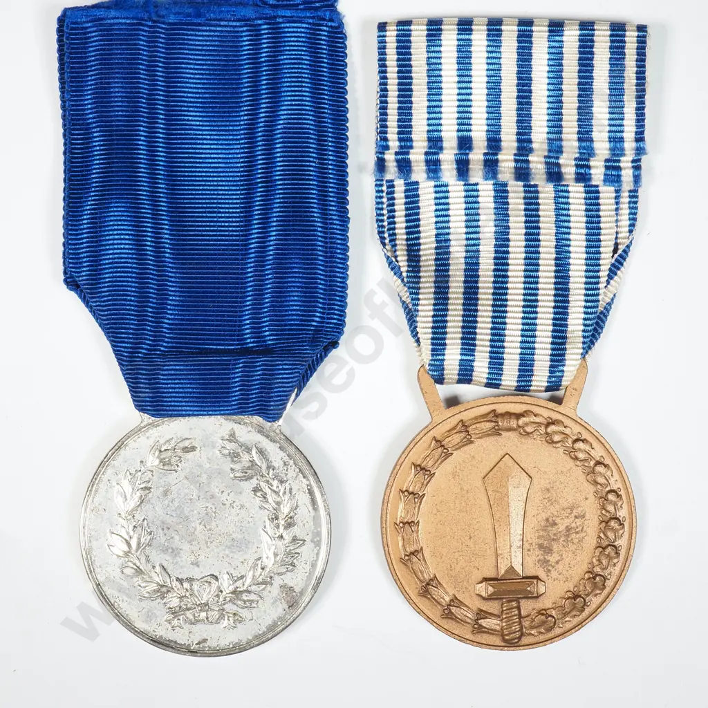 WW2 Facist Italian Silver Valor Medal & Army Long Service Medal Image 1++