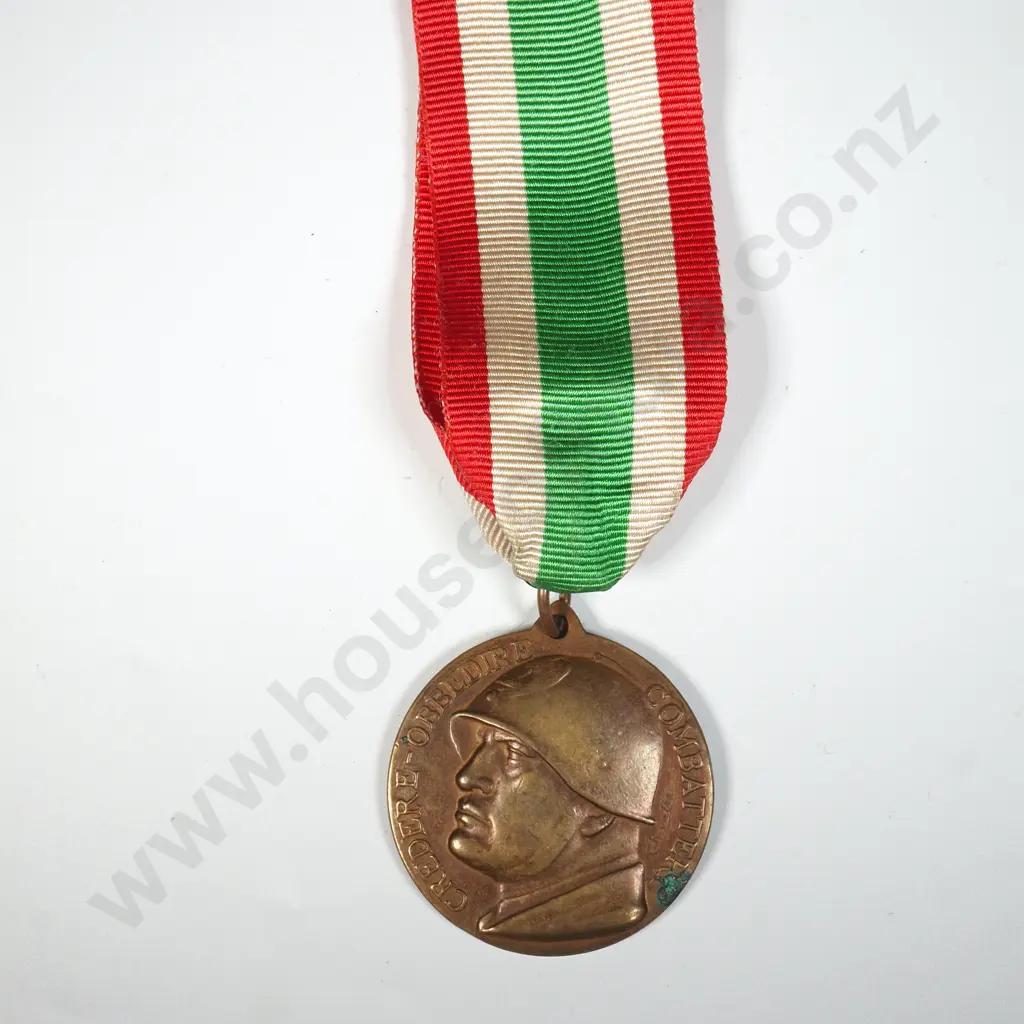 WW2 Facist Italian Mussolini MEdal Image 1++