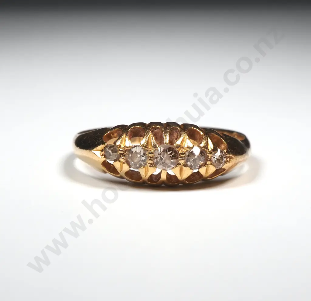 Antique 18ct Gold Diamond Ring - Hallmarked for Chester 1917 Image 1++