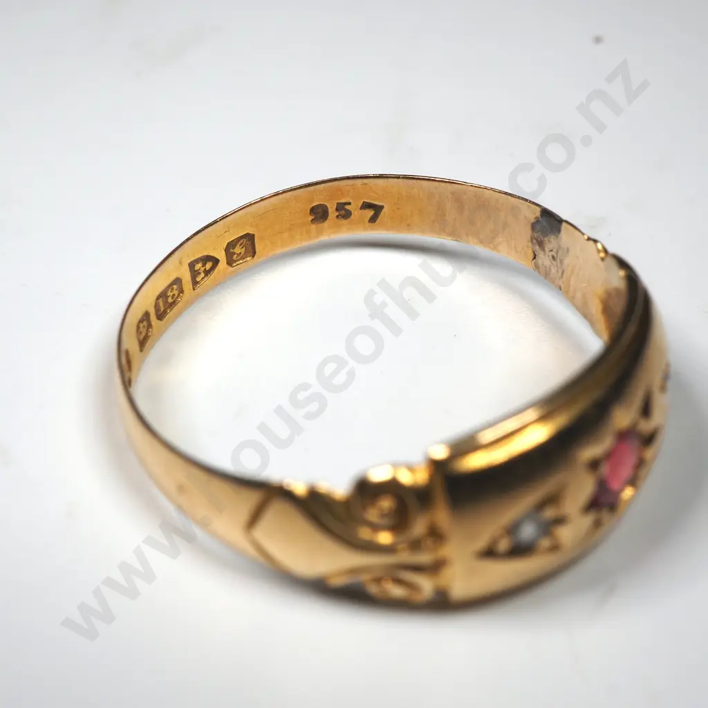 Antique 18ct Gold Ruby Ring - Hallmarked for Chester 1907 Image 1++