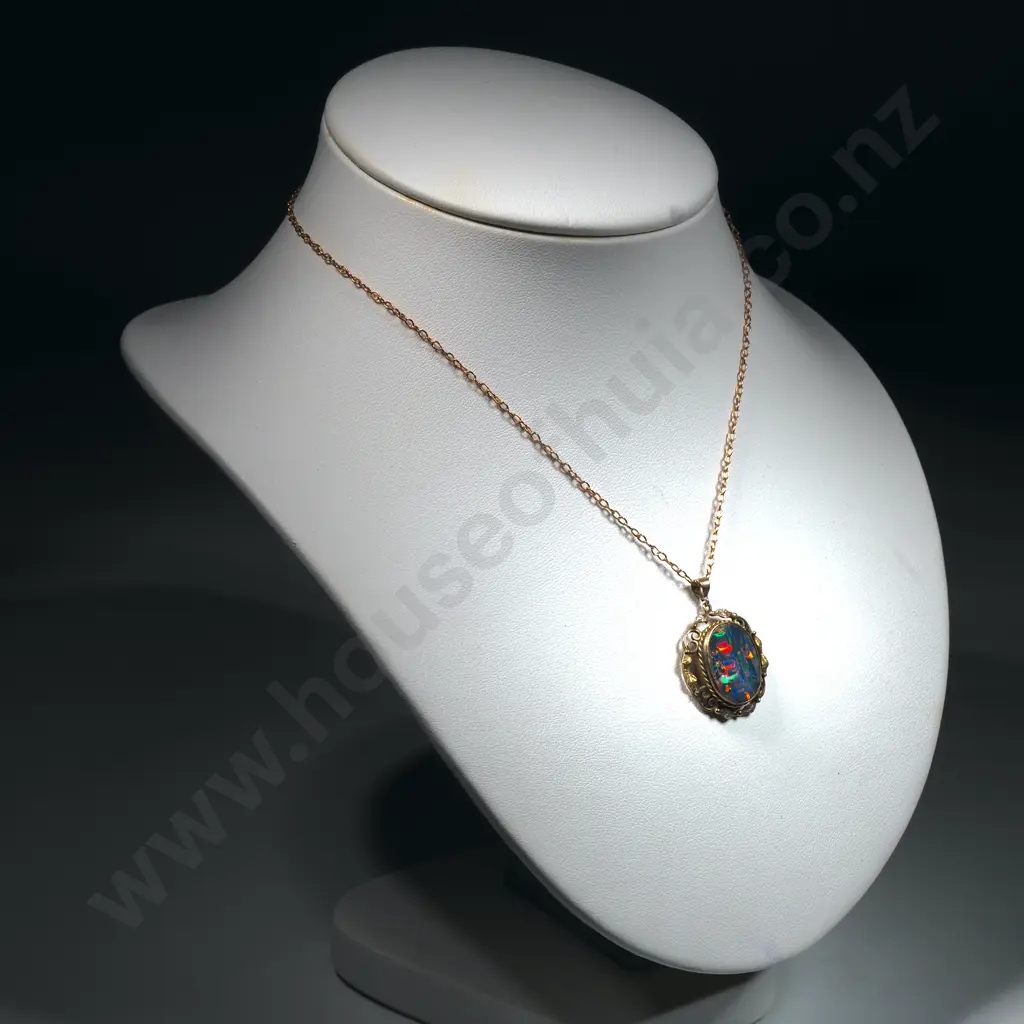 Handmade Australian Arts & Crafts Lightning Ridge Opal Doublet Pendant in 9ct Gold on 9ct Gold Chain Image 1++