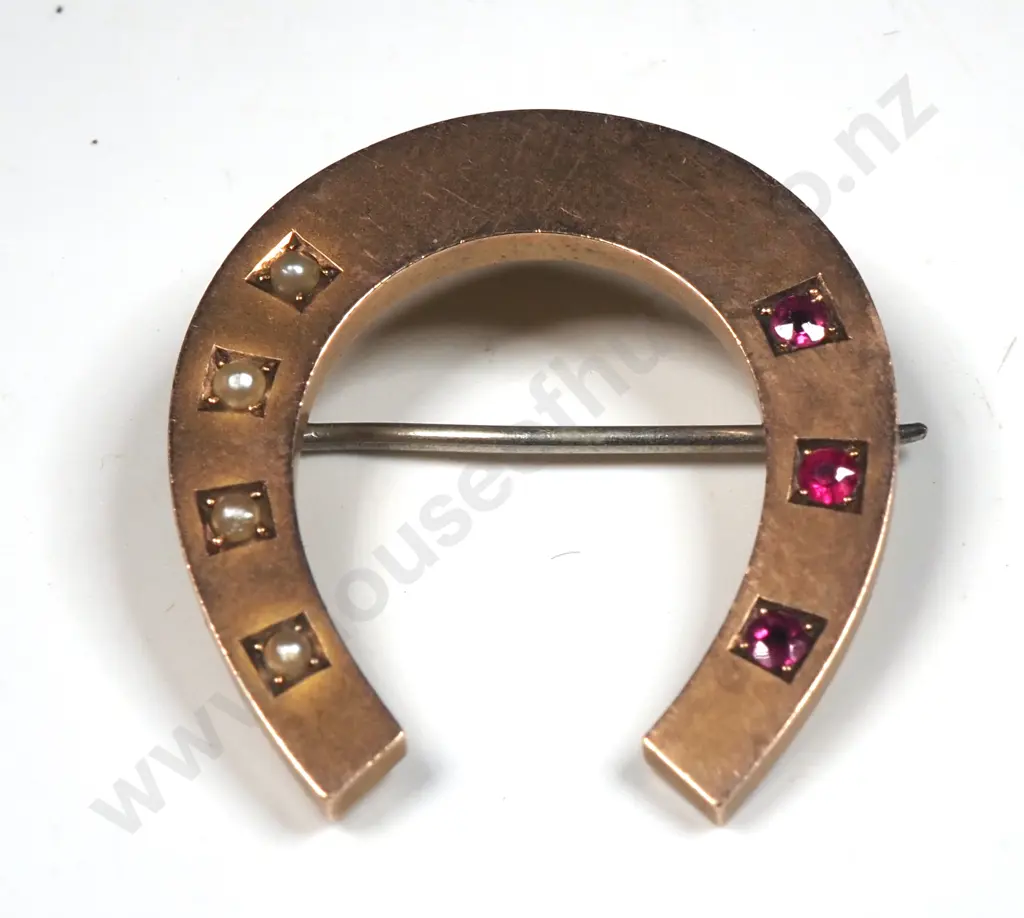 9ct Gold Horseshoe Brooch Image 1++