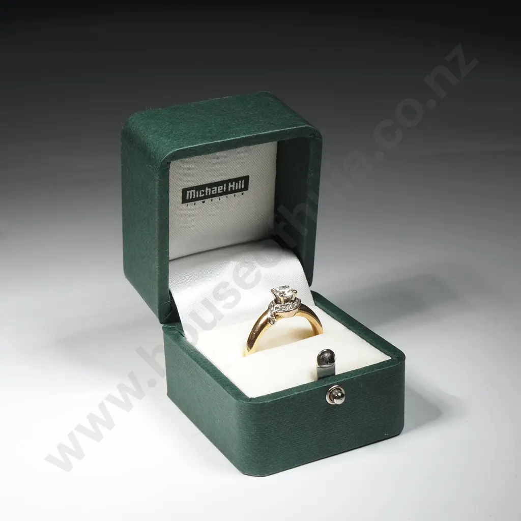 18ct Gold Diamond Solitaire Ring  Image 1++