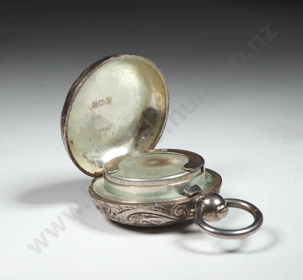 Antique Sterling Silver Engraved Sovereign Case - Hallmarked for Birmingham 1910 Image 1++