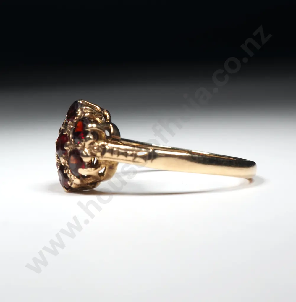 Vintage 9ct Gold Garnet Ring w English Hallmarks Image 1++