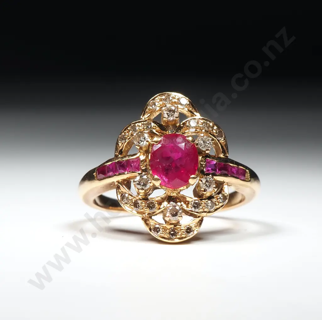 Vintage 18ct Gold Ruby & Diamond Ring Image 1++