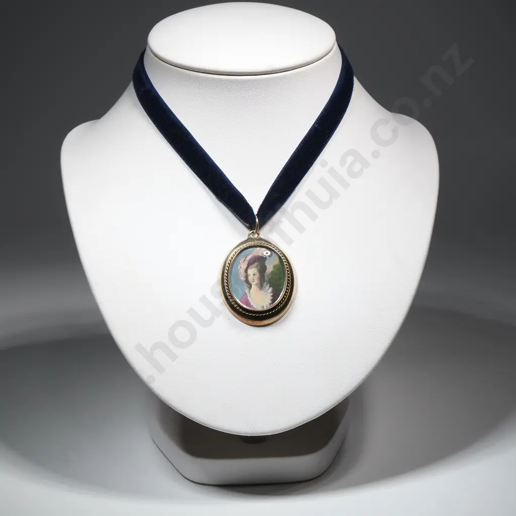 Decorative Pendant w Painted Portrait of a Lady Image 1++