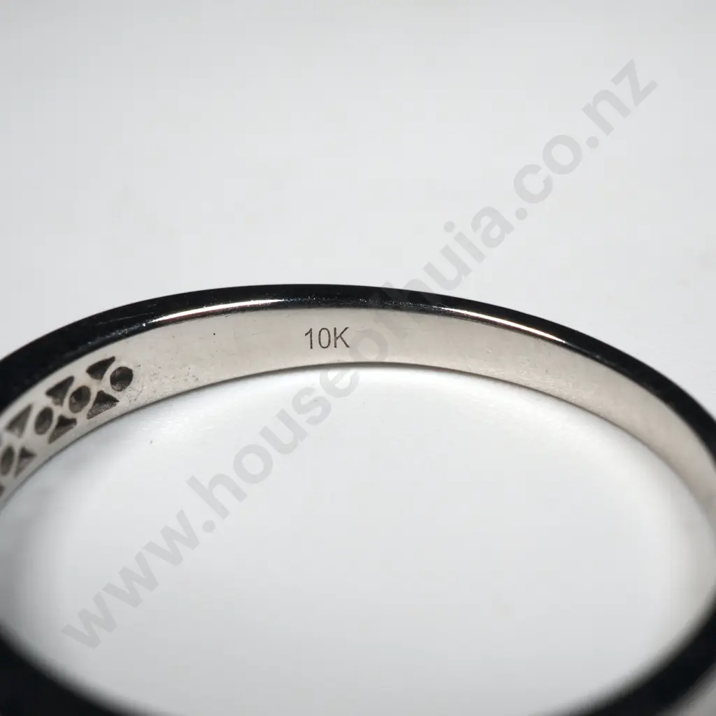 Modern 10ct White Gold Diamond Ring Image 1++