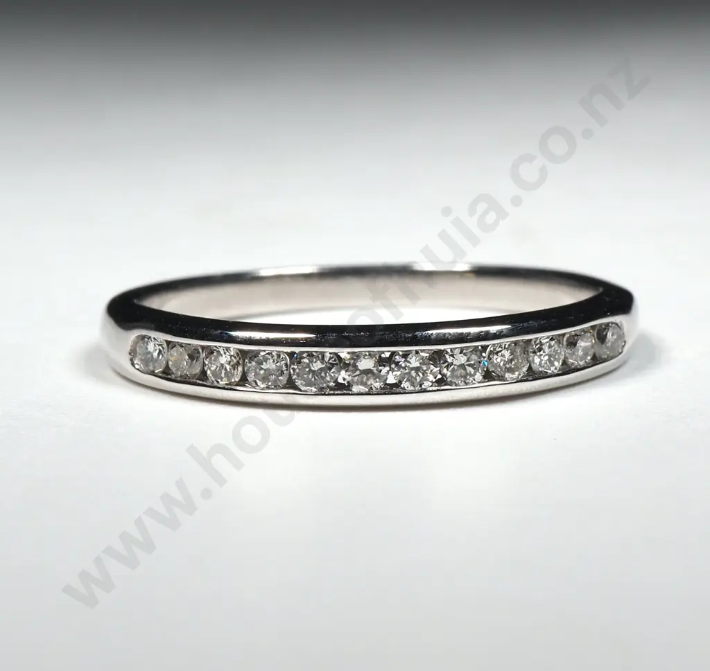 Modern 10ct White Gold Diamond Ring Image 1++