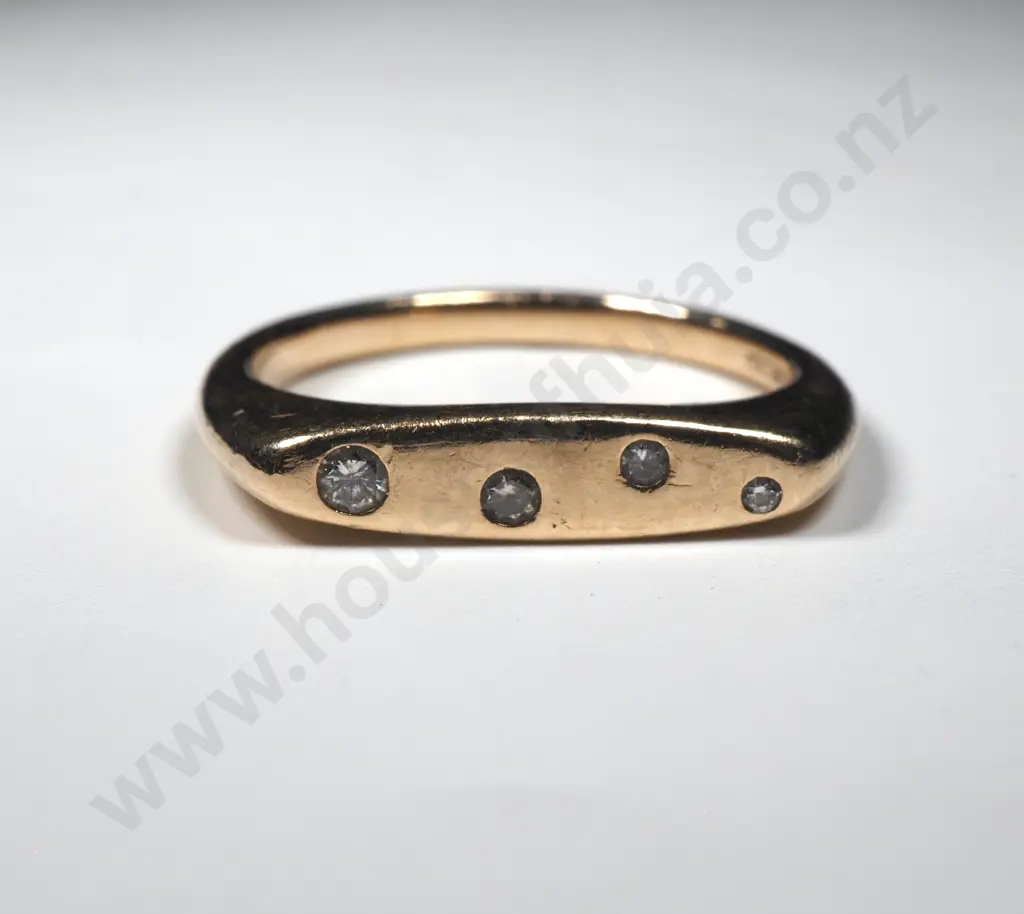 10ct Gold Diamond Michael Hill Ring Image 1++