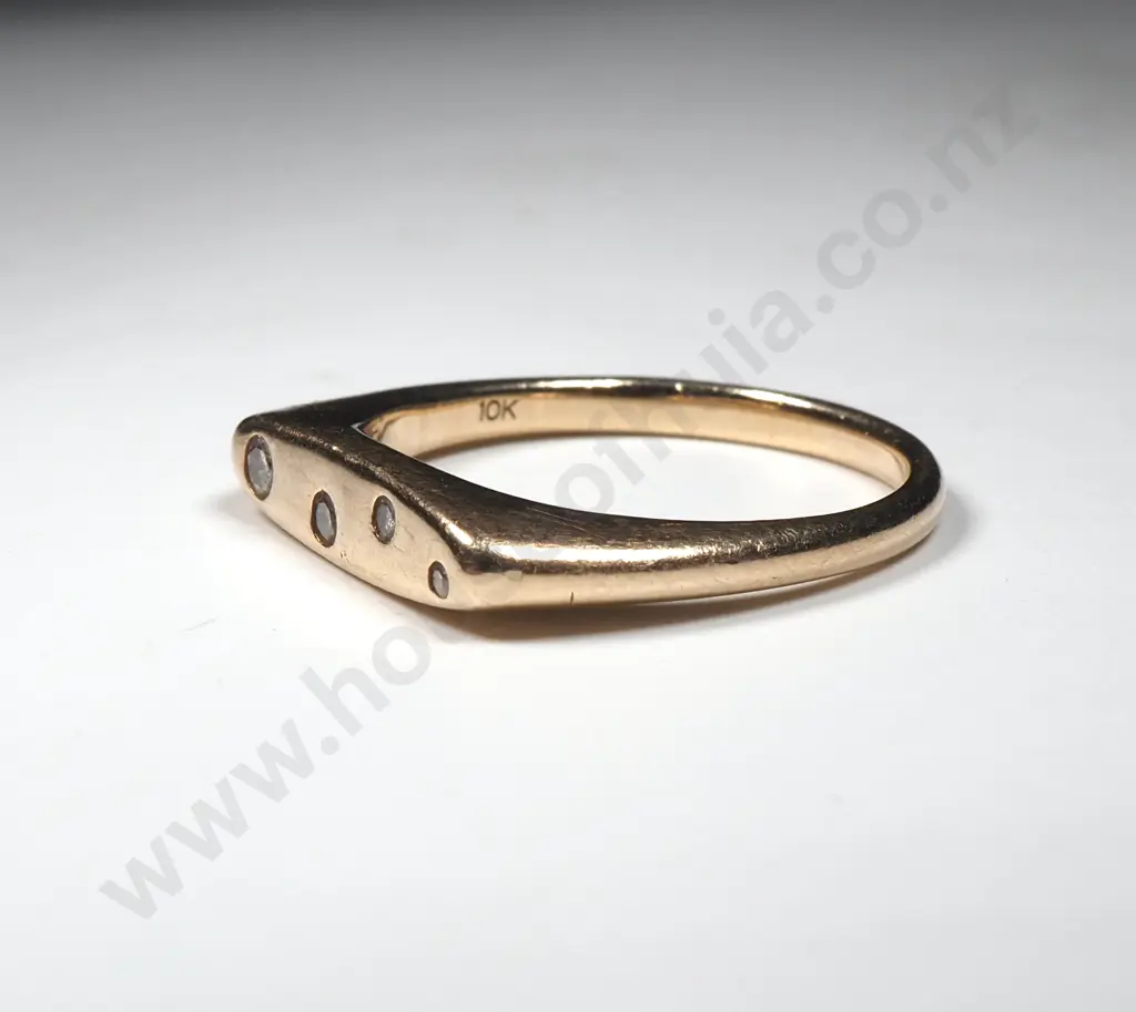 10ct Gold Diamond Michael Hill Ring Image 1++