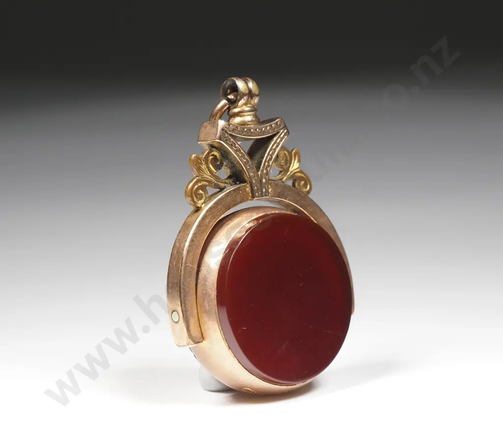 Impressive 9ct Gold Double Carnelian Spinner Pendant Image 1++