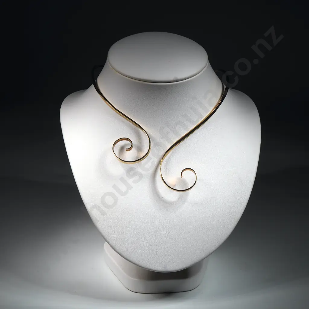 18ct Gold Stylish Choker Necklace  Image 1++
