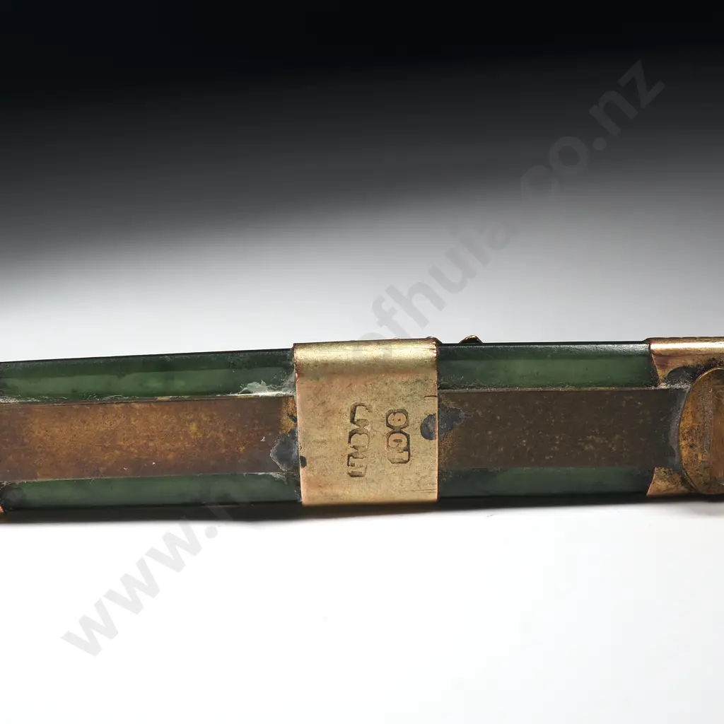 Colonial 9ct Gold Greenstone NZ Bar Brooch A/F Image 1++