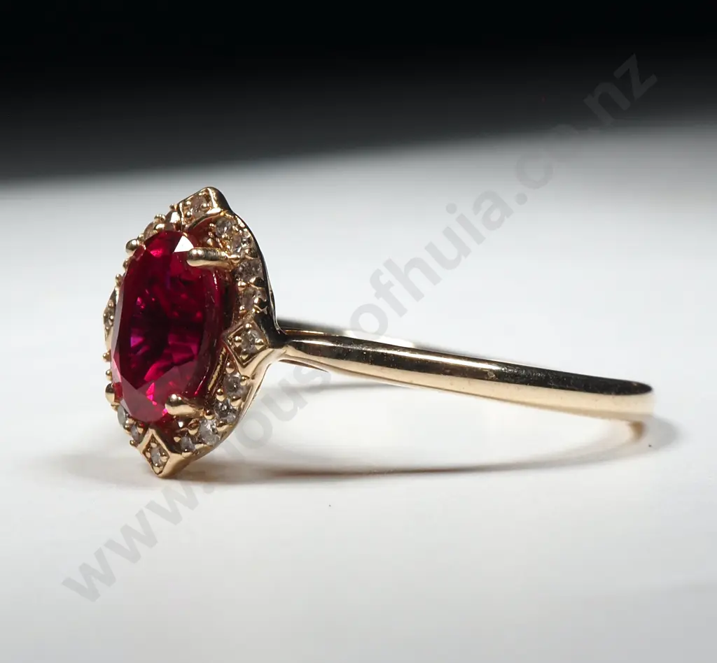 10ct Gold Red Gem Ring Image 1++