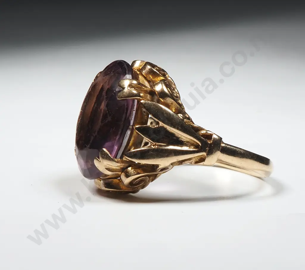 9ct Gold Amethyst Ring w English Hallmarks Image 1++
