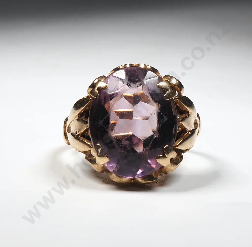 9ct Gold Amethyst Ring w English Hallmarks Image 1++