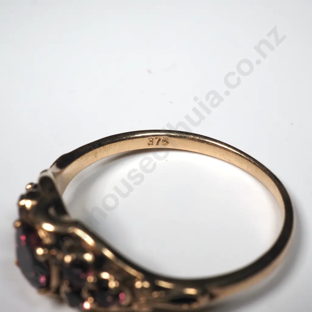 Vintage 9ct Gold Tourmaline Ring Image 1++