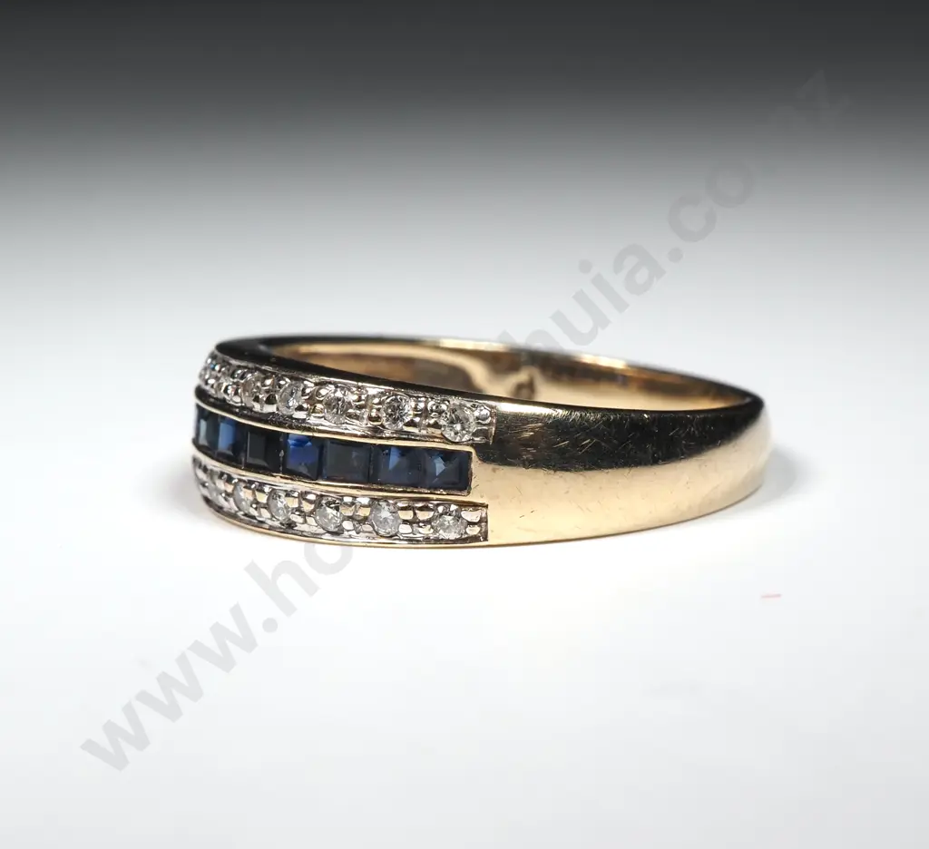 9ct Gold Diamond & Sapphire Ring Image 1++