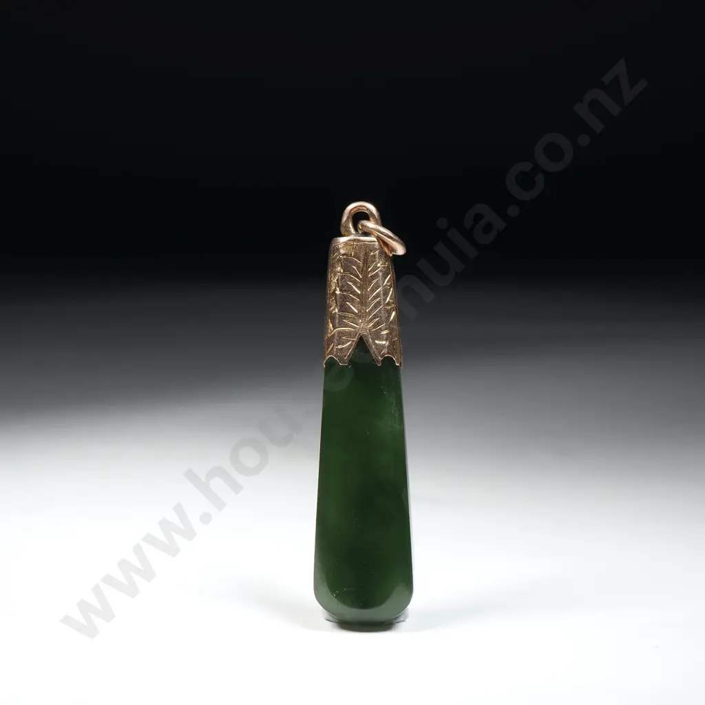 Antique 9ct Gold Capped Greenstone Pendant Image 1++