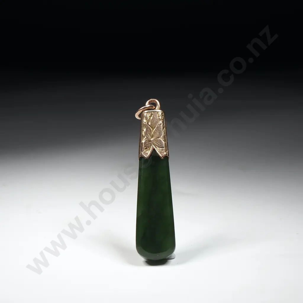 Antique 9ct Gold Capped Greenstone Pendant Image 1++
