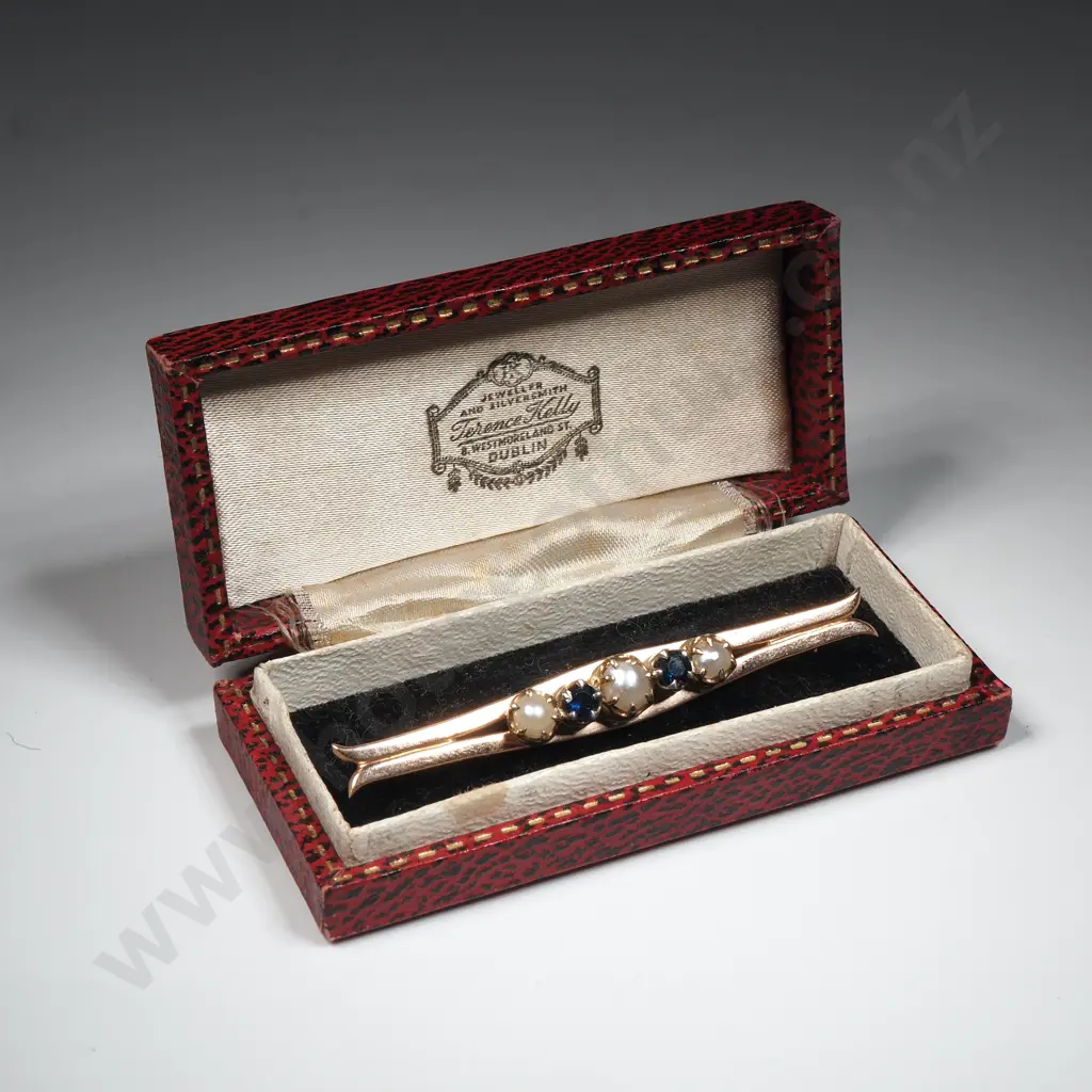 9ct Gold Pearl & Sapphire Brooch in Period Case Image 1++