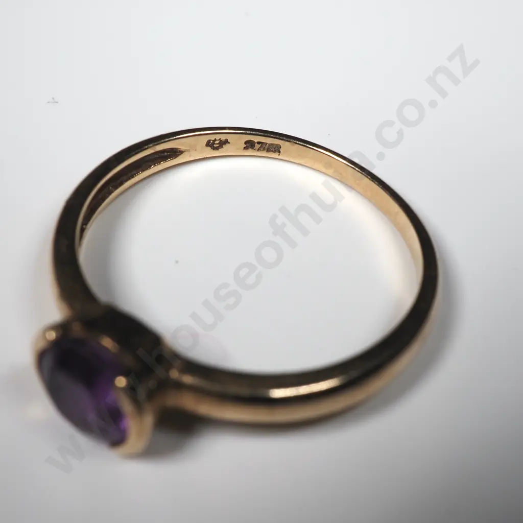 9ct Gold Purple Stone Ring Image 1++