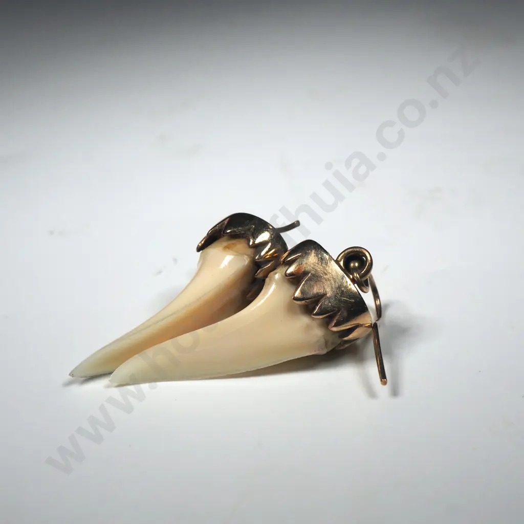 Vintage 9ct Gold Shark Tooth Earrings Image 1++