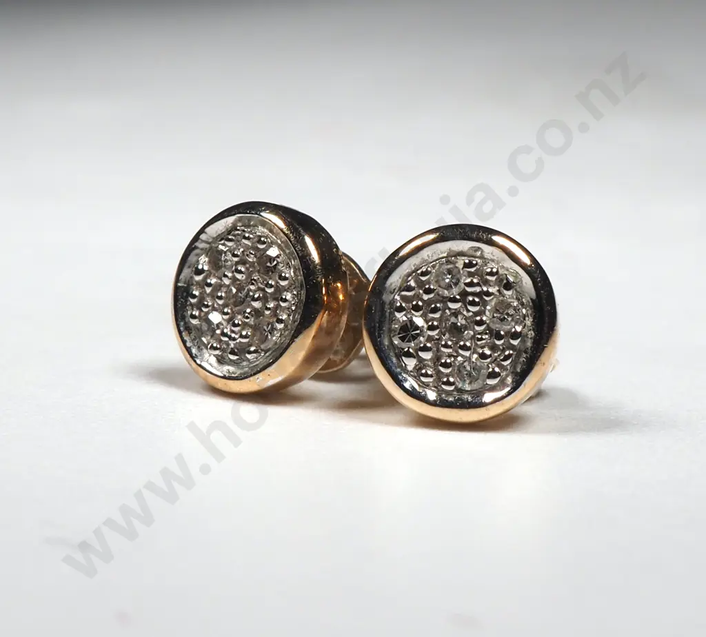 Cased 9ct Gold Modern Diamond Set Earrings Image 1++