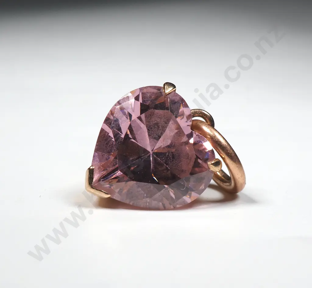 9ct Gold Pink Heart Pendant Image 1++