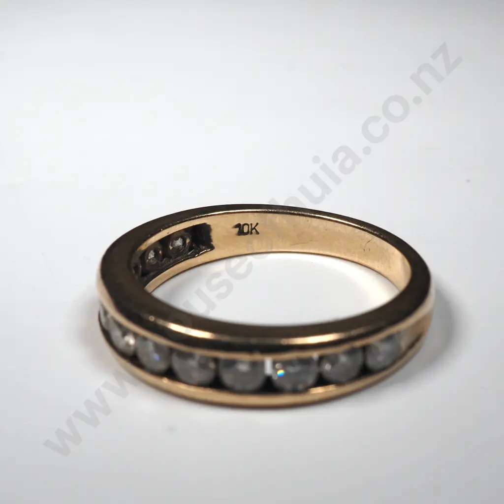 10ct Gold Diamond Ring Image 1++