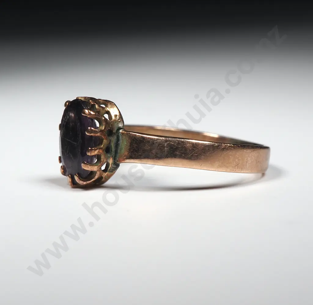 9ct Gold Purple Stone Ring Image 1++