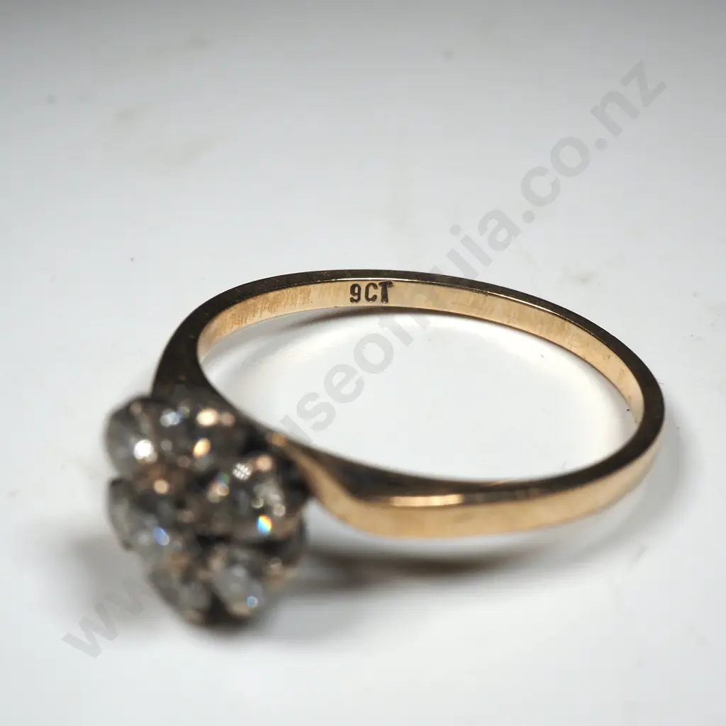 Modern 9ct Gold Diamond Dress Ring Image 1++