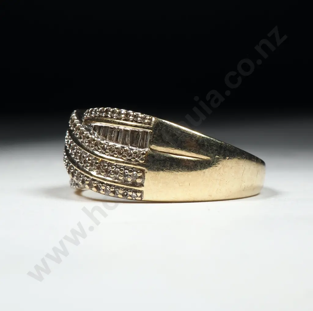 Modern 9ct Gold & Diamond Dress Ring Image 1++