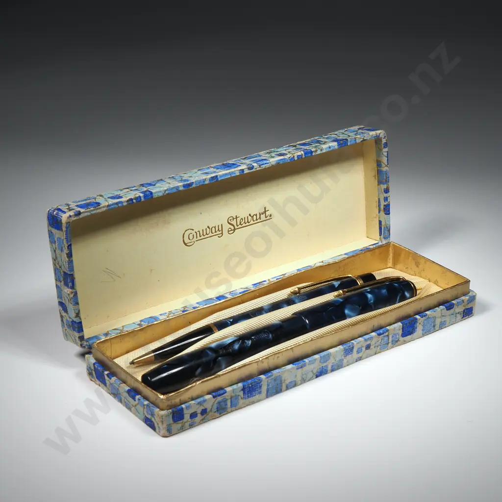 Cased Vintage Conway Stewart 14 Marbled Blue w Black Veins Fountain Pen & Matching Nippy 3 Pencil - 1952-63 Image 1++