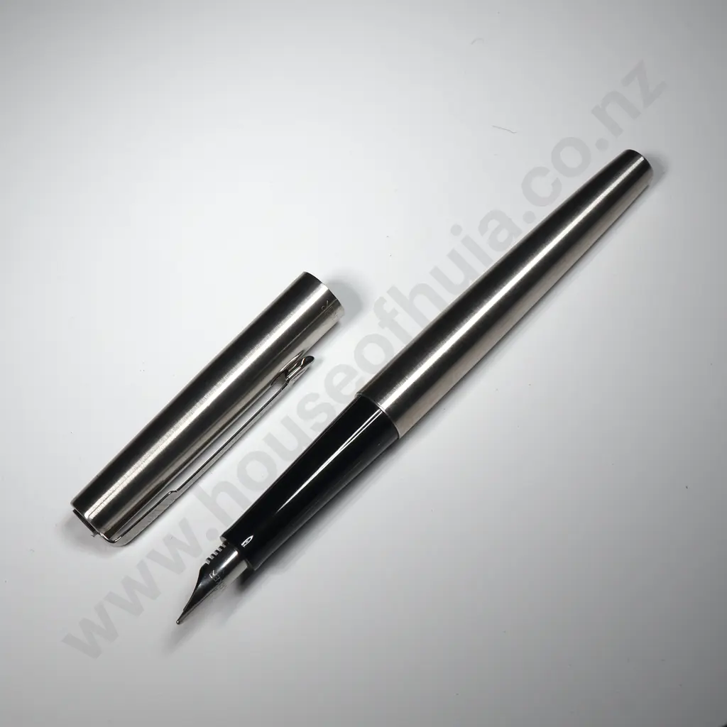 Cased Parker Fountain Pwn Image 1++