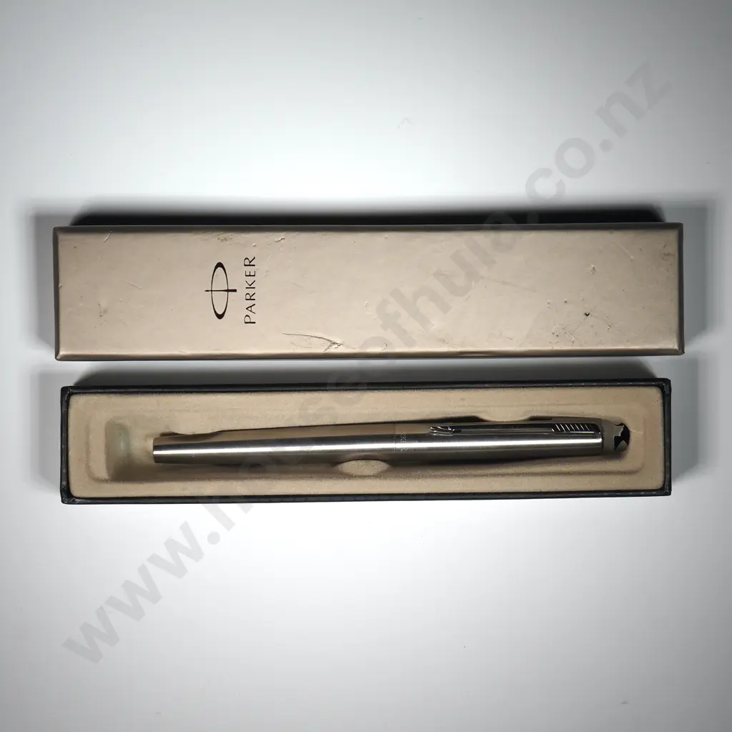 Cased Parker Fountain Pwn Image 1++