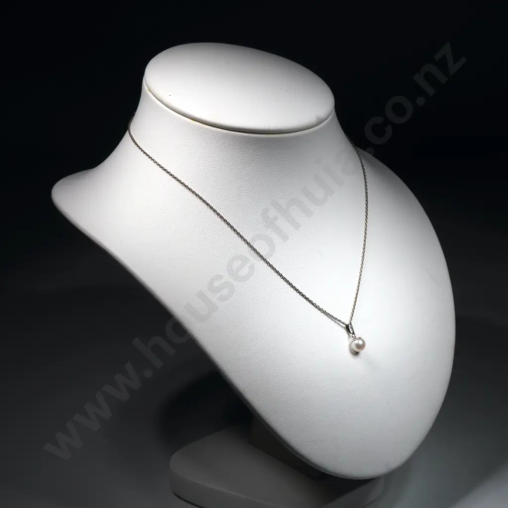 Sterling Silver Cultured Pearl Pendant & Chain Image 1++