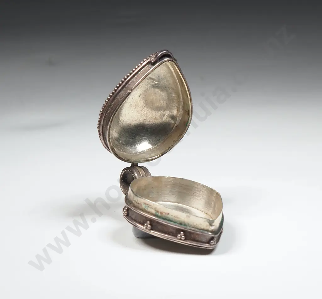 Sterling Silver Filigree Pendant w Purple Stone Image 1++