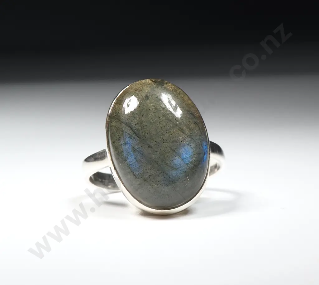 Sterling SIlver & Labrodrite Ring Image 1++