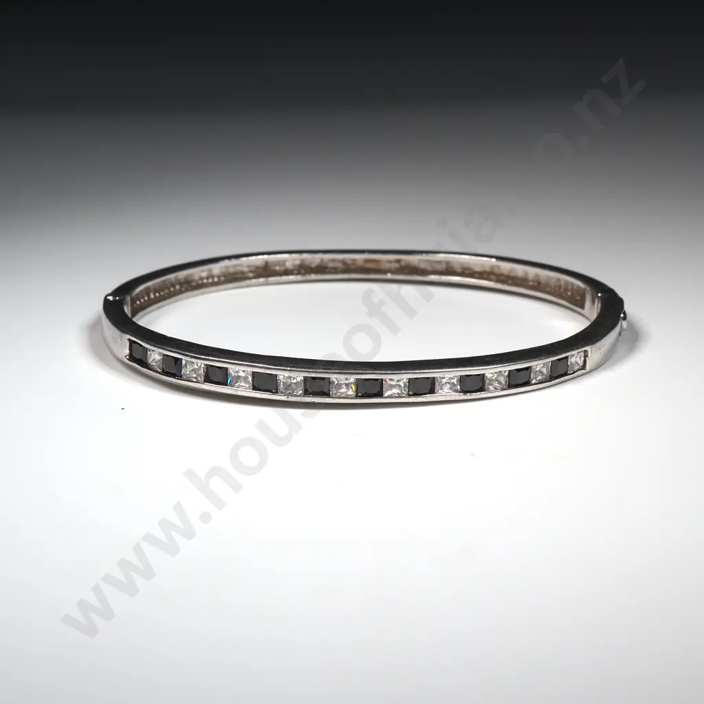 Sterling Silver Hinged Bangle Image 1++