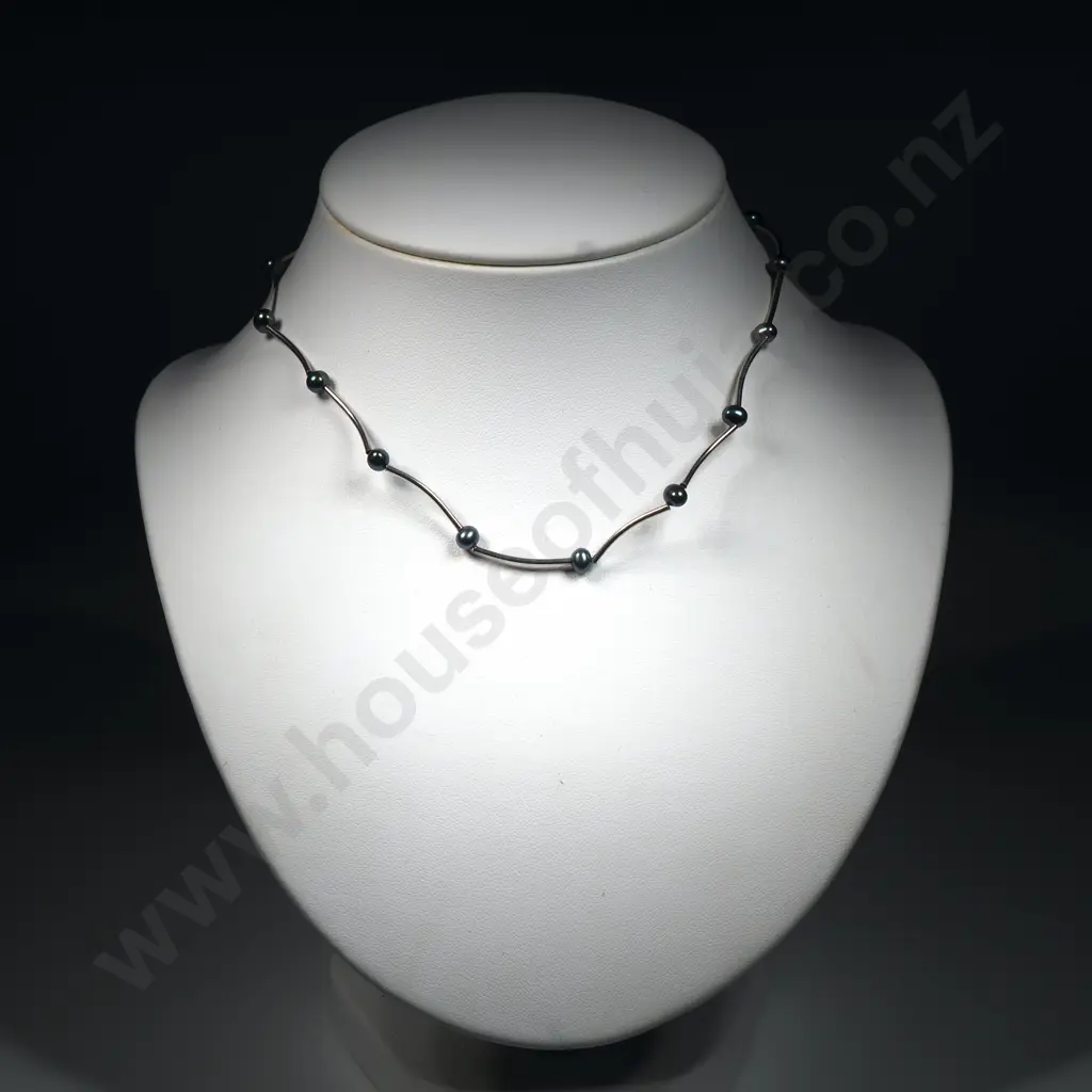 Sterling Silver Faux Black Pearl & Bar Cholker Length Necklace Image 1++