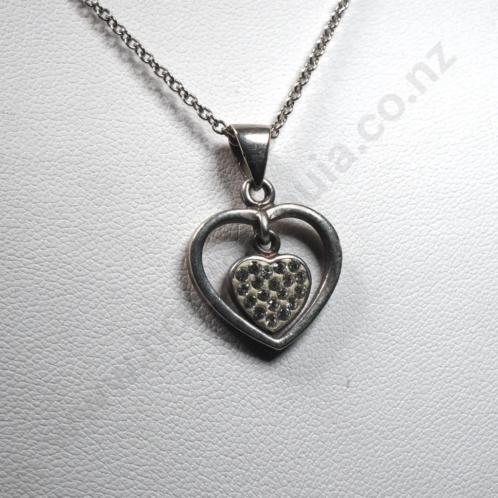 Sterling Silver Stone Set Heart Pendant & Chain Image 1++