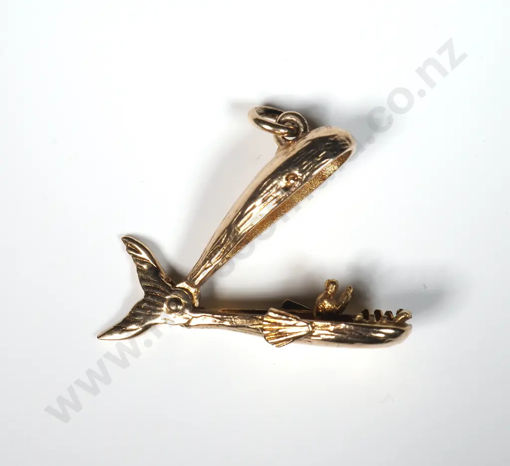 9ct Gold Whale Pendant that Opens Image 1++