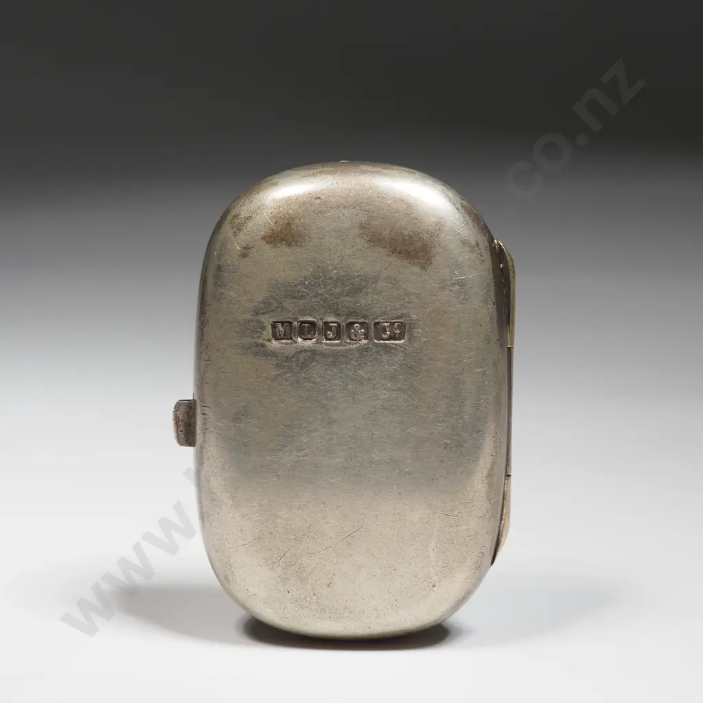 Intricate Three Compartment S/P Sovereign Case Image 1++