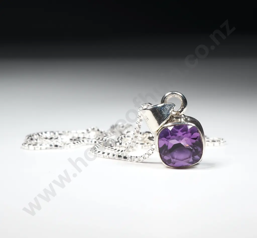 Sterling silver Amethyst Pendant on Sterling Silver Chain - As New Image 1++