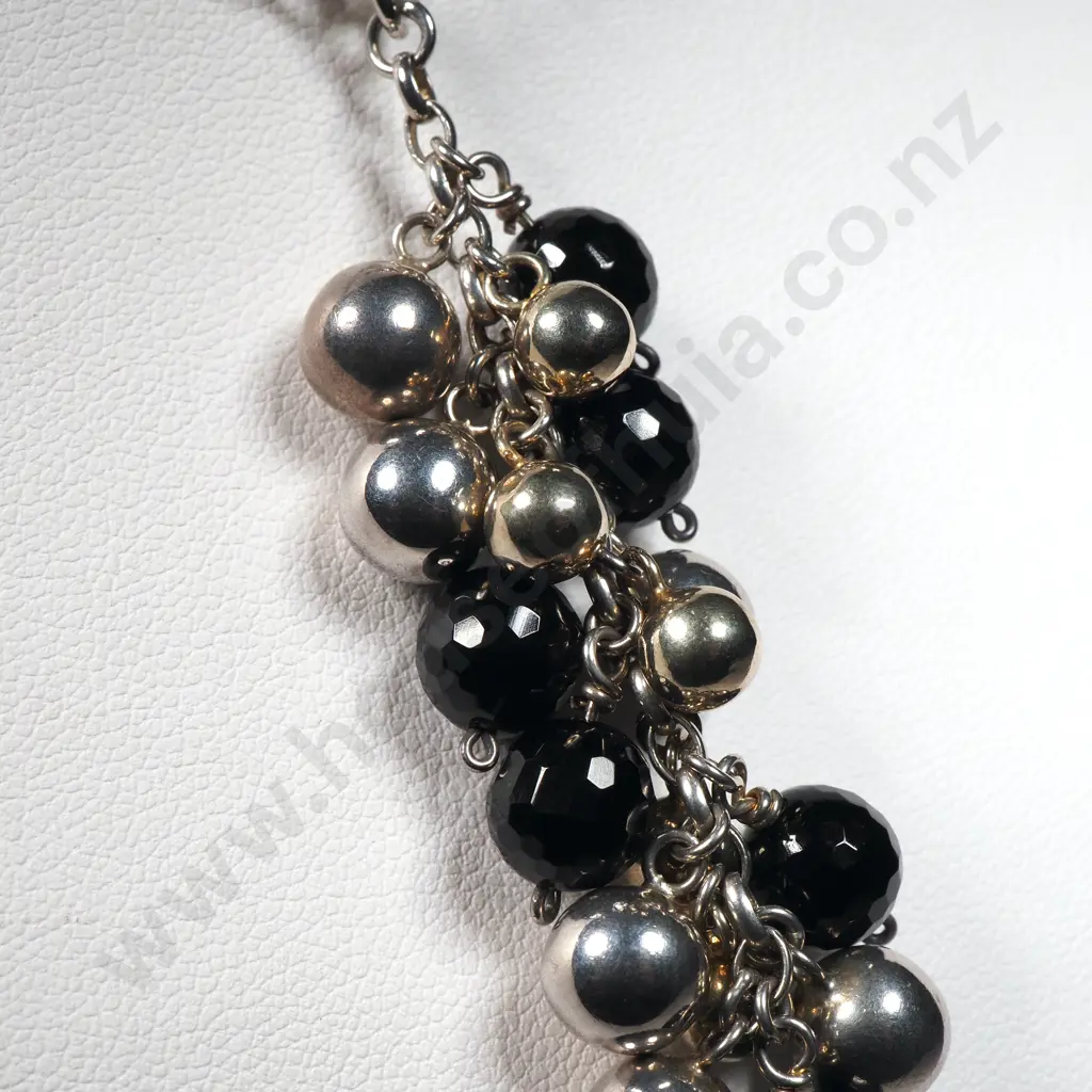 Sterling Silver & Onyx Pendant on Silver Chain Image 1++