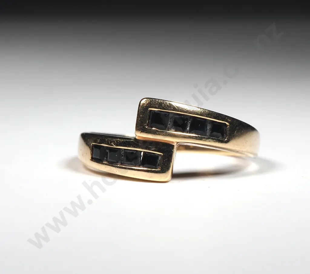 9ct Gold Sapphire Ring Image 1++